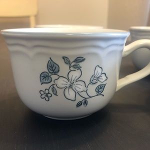 Covington Stoneware vintage mugs
